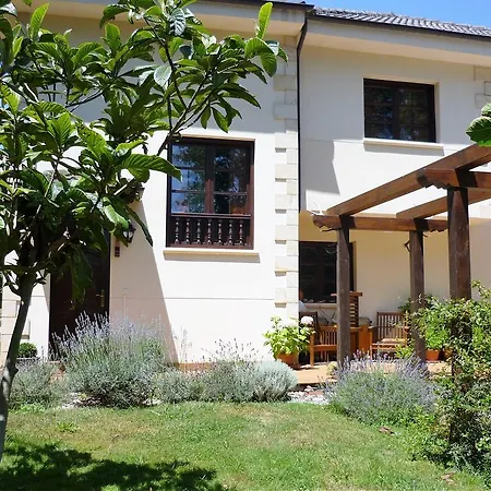 Casa Jesus Muddyboots Bed & Breakfast *